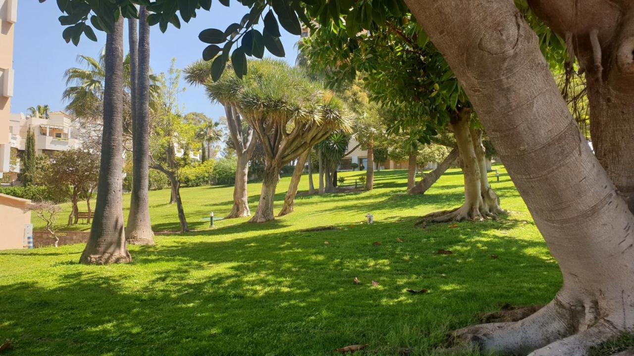 Апартаменти Torres De Aloha 2 Bdr Puerto Banus Марбелья Екстер'єр фото